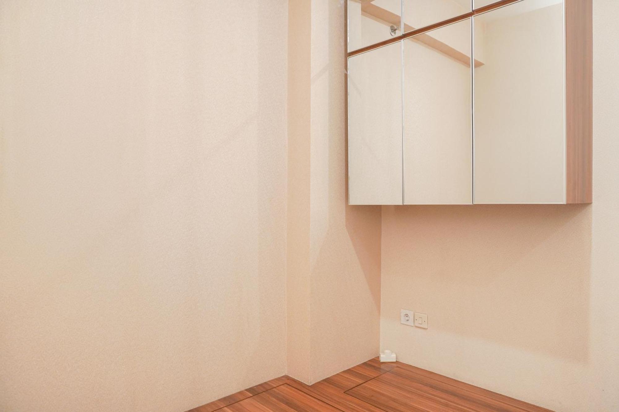 Apartemen Cozy 1br At Pramuka By Travelio Jakarta